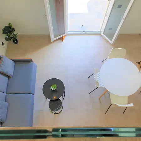 Duplex Dernier Etage Balcon 507 *